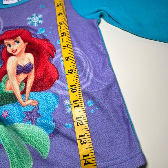 Vintage Y2K Disney Princess Fleece Pajama Top Ariel Flounder Snowflake Christmas - Picture 7 of 7